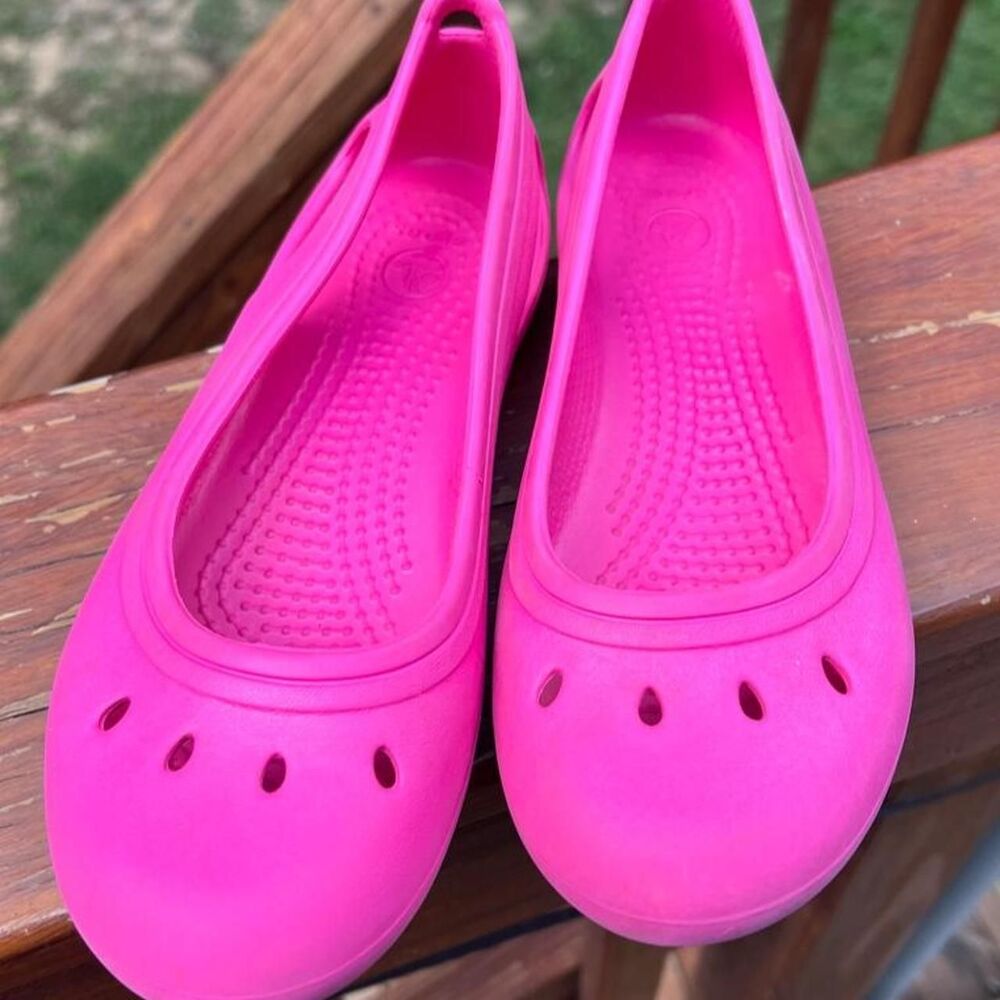 Crocs Youth 2 Pink Ballet Flats Mary Jane Slip On Shoes